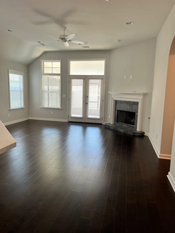 Building Photo - 9865 Bluestone Cir