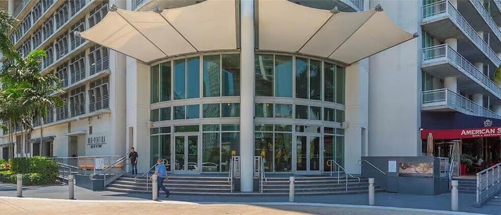 Building Photo - 690 SW 1st Ct