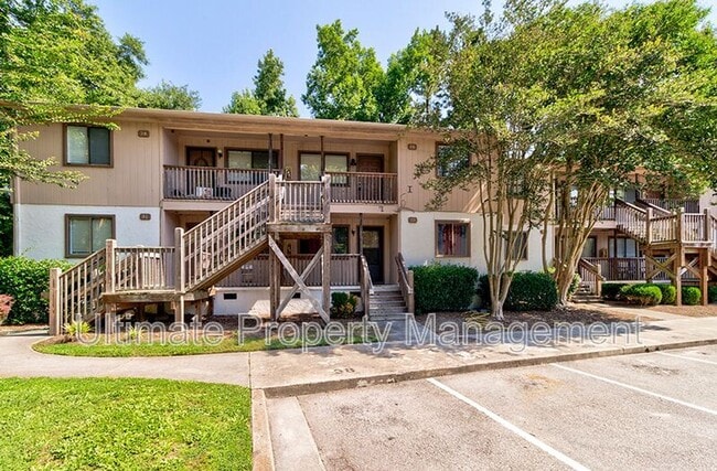 Building Photo - 522 S Kerr Ave