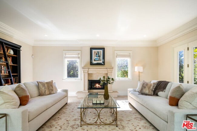 Building Photo - 1350 Benedict Canyon Drive