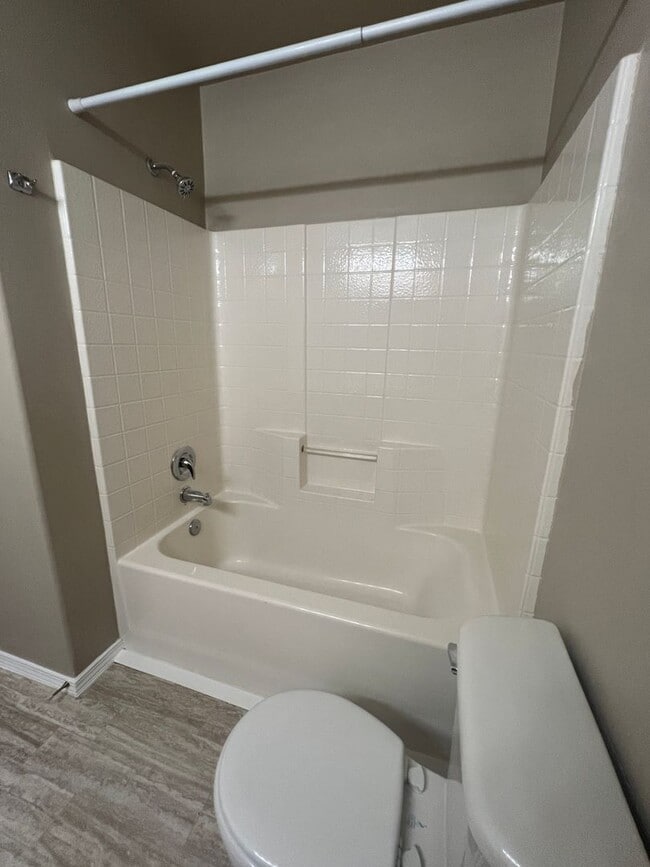 Building Photo - 3 Bedroom 2.5 Bath Home in Kelly Creek Estates