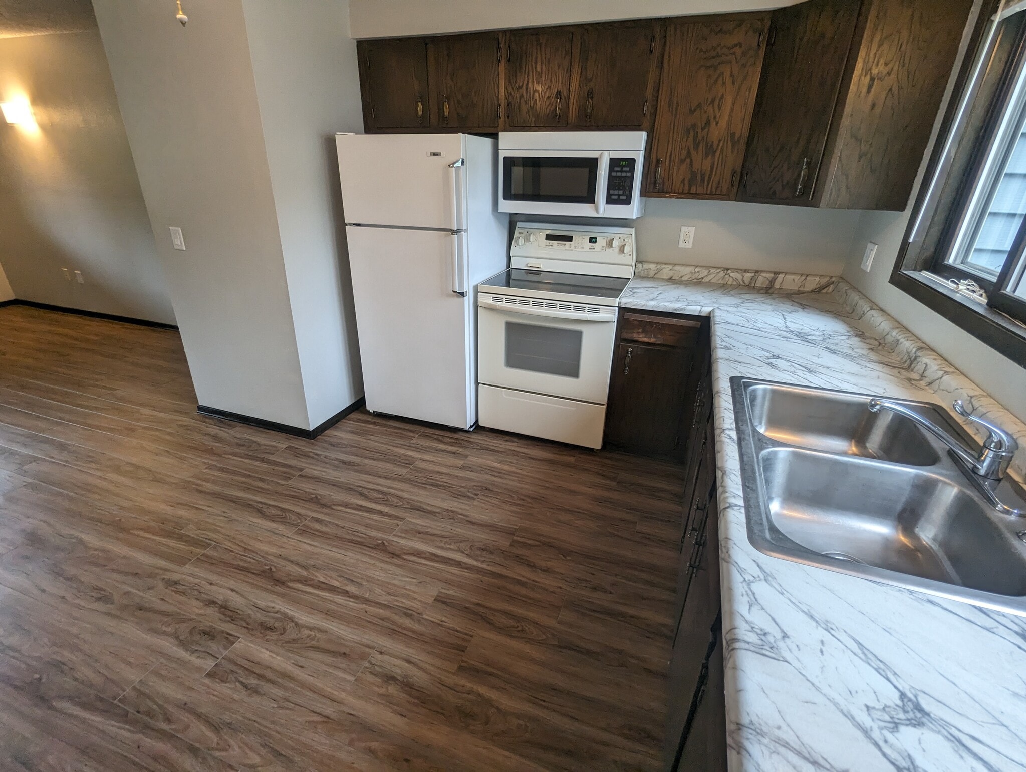 Appliances - 705 2nd Ave NE