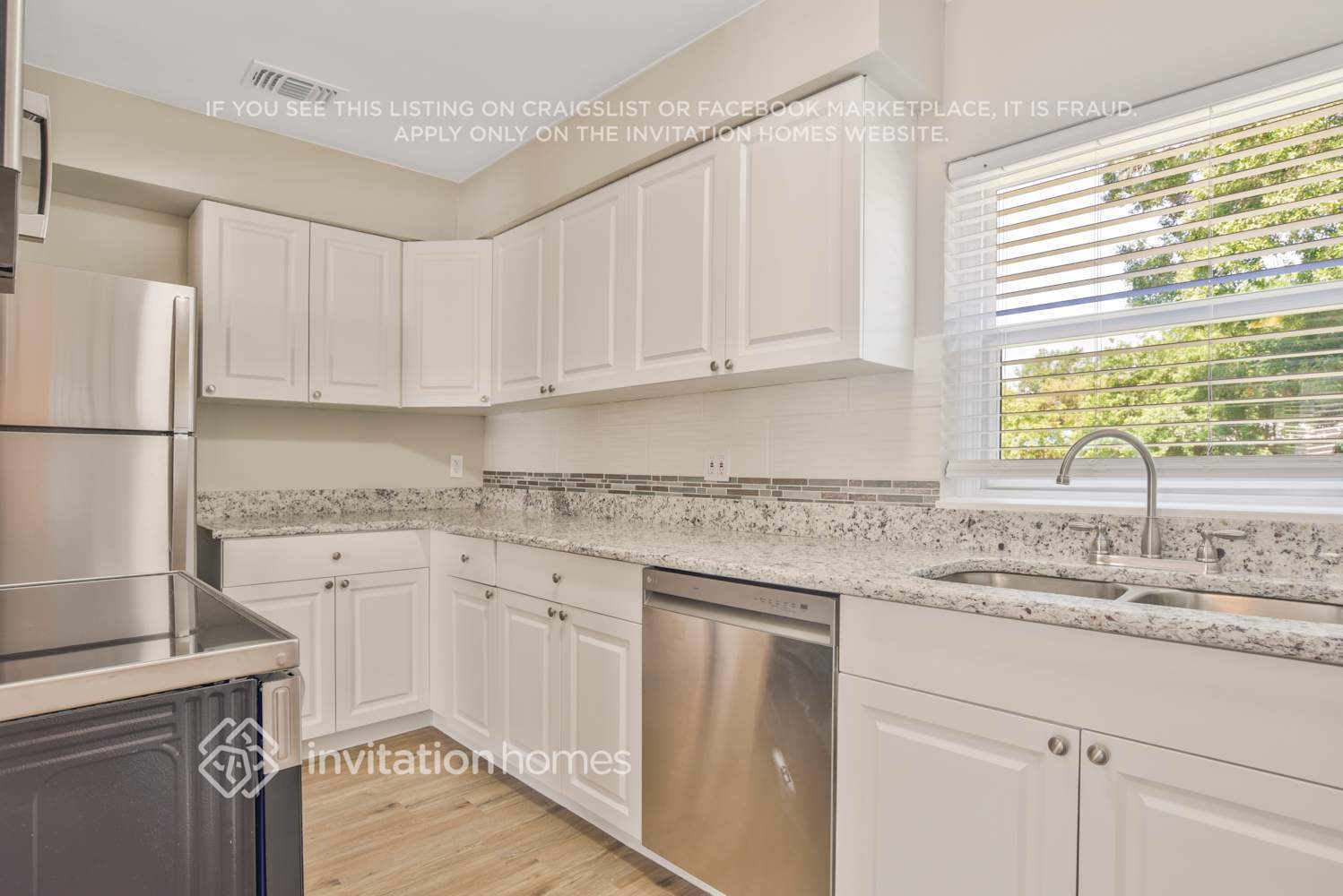 Building Photo - 927 28th St NW