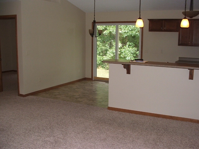 Building Photo - 3 Bedroom Home in Jimtown Schools!
