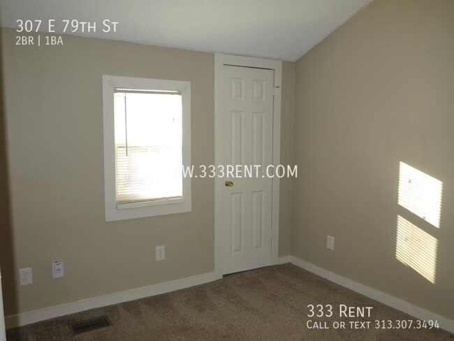 Building Photo - 307 E 79th St