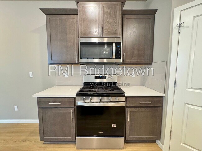 Building Photo - 3715 SW 190th Ter
