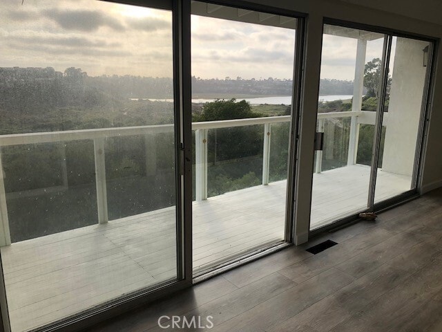 Building Photo - 745 Domingo Dr