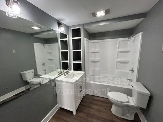 Building Photo - 33 E Shadyside Dr