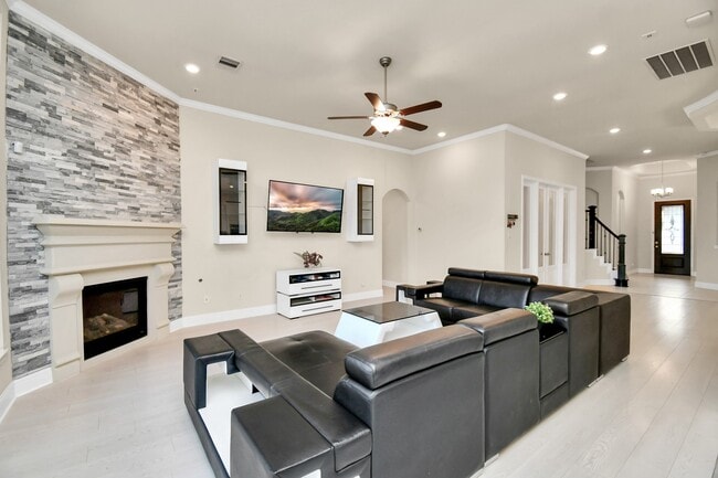 Building Photo - 16906 Dalgety Ct