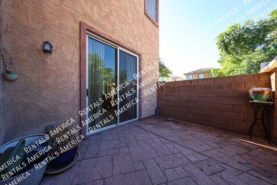 Building Photo - 4256 E Tulsa St