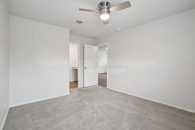 Building Photo - 3322 Stoney Knoll