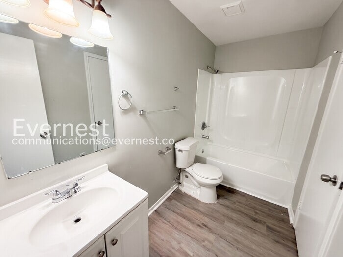 Building Photo - 2201 Pentland Dr