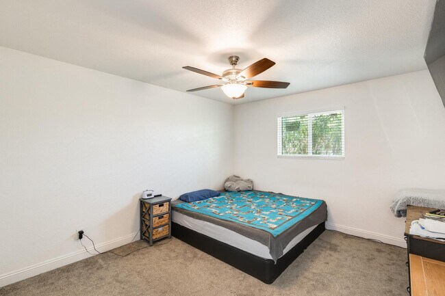 Building Photo - 5352 W Port Au Prince Ln