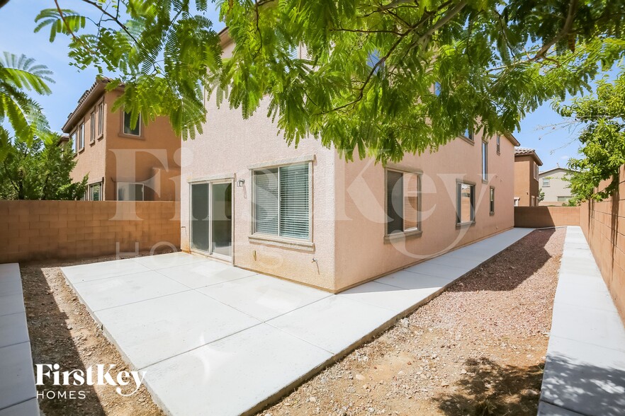 Building Photo - 9048 Salvatore St