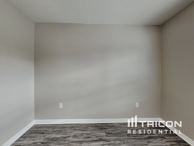 Building Photo - 5131 Star Ruby Ave