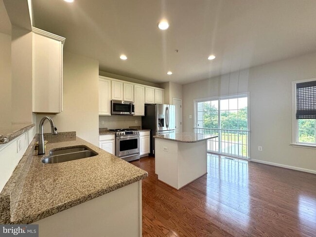Building Photo - 10373 Lantern Ln