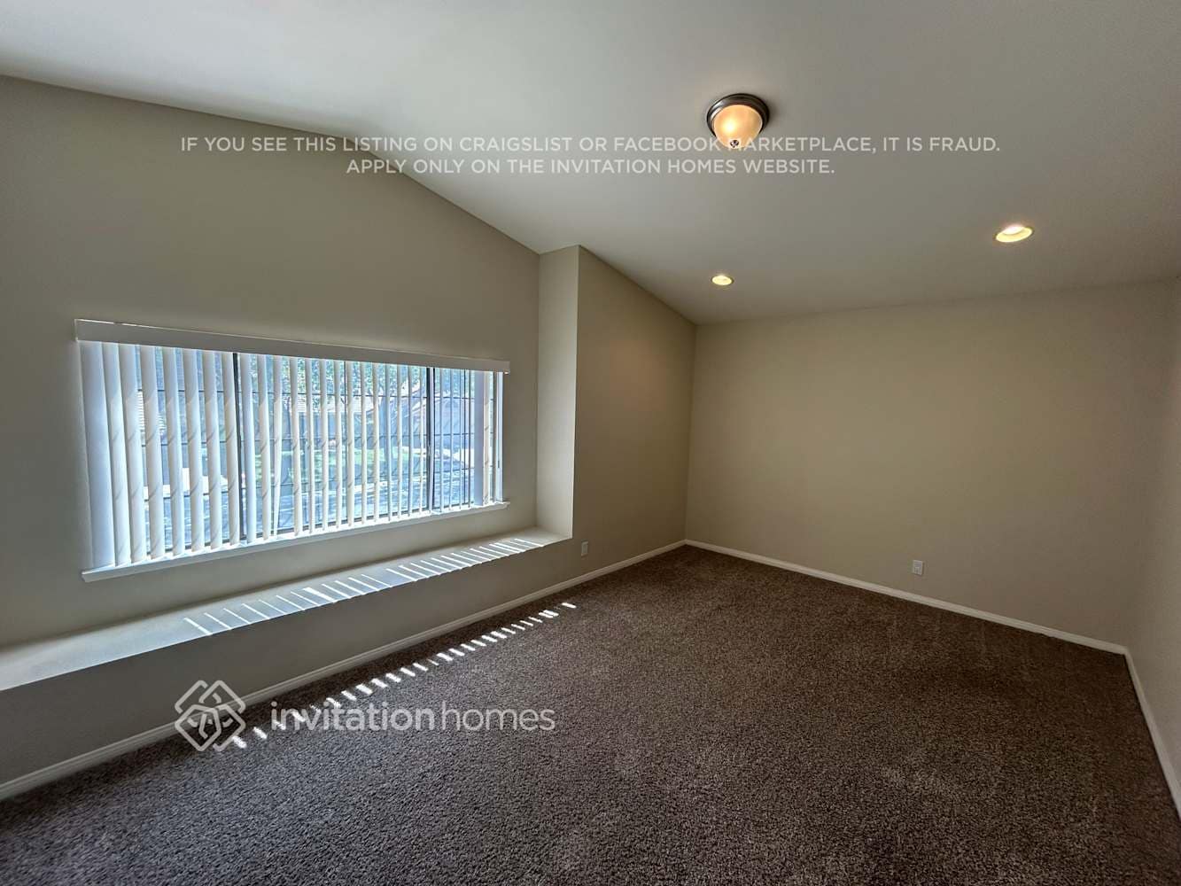 Building Photo - 4811 Cocina Ln