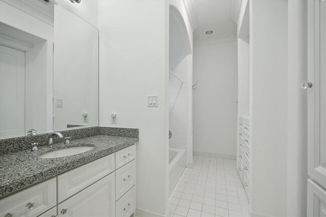Building Photo - 3020 Ella Lee Ln