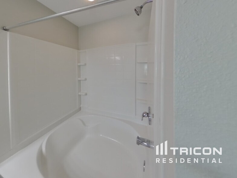 Building Photo - 95167 Timberlake Dr