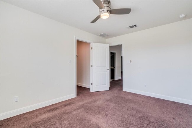 Building Photo - 5728 Siragusa Dr