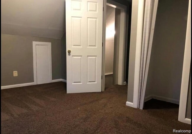 Building Photo - 1761 E Evelyn Ave