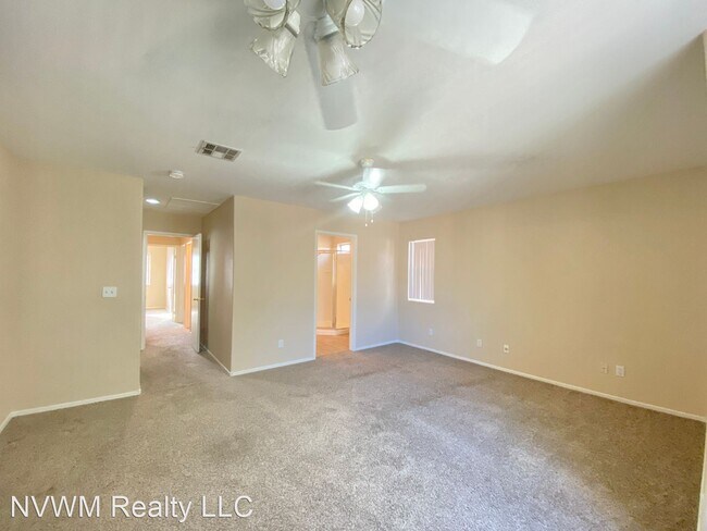 Building Photo - 3 br, 2.5 bath House - 5266 Souvenir Lane