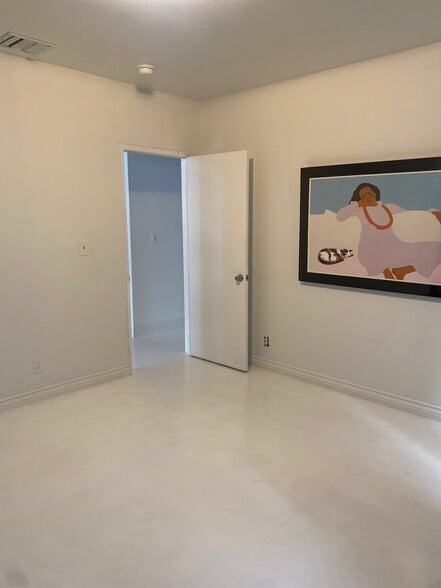 Bedroom - 227 Bay St