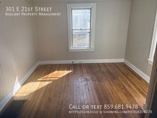 Building Photo - 301 E 21st St