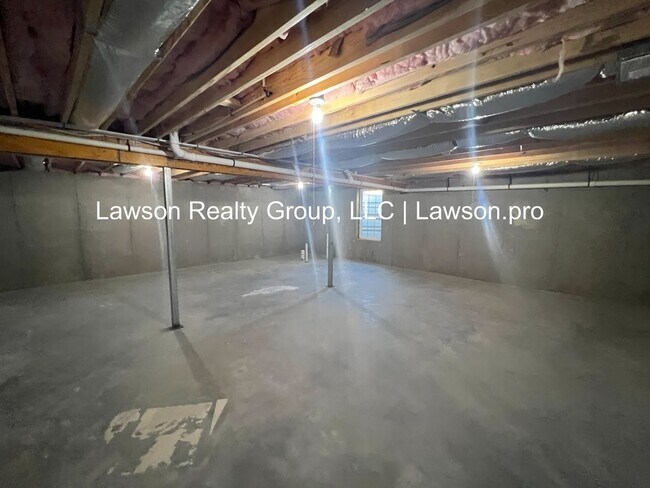 Building Photo - Newer Construction in Vinton with Incredible Mountain Views and  Attached Garage