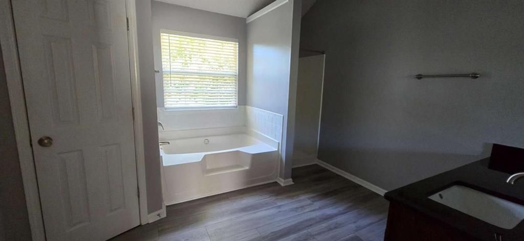 Building Photo - 3644 Caseys Cove