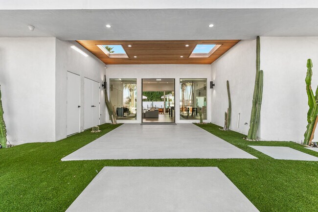 Building Photo - 72827 Bursera Way