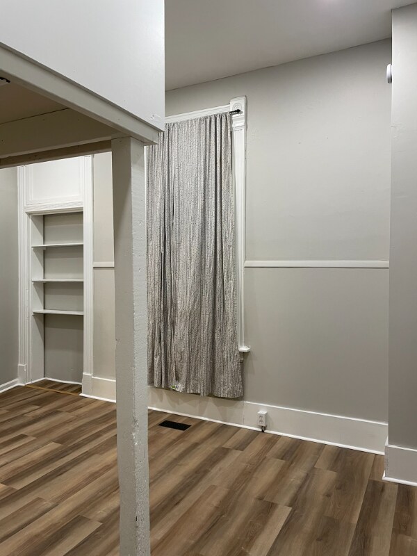 Building Photo - 65 Smith Pl