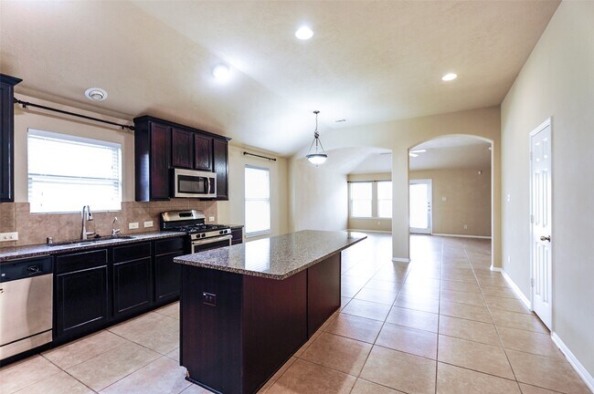 Building Photo - 20622 Sage Rain Ct