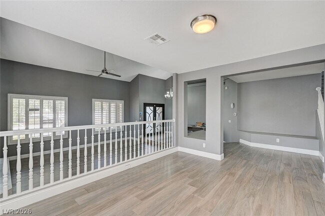 Building Photo - 3800 Beacon Point St