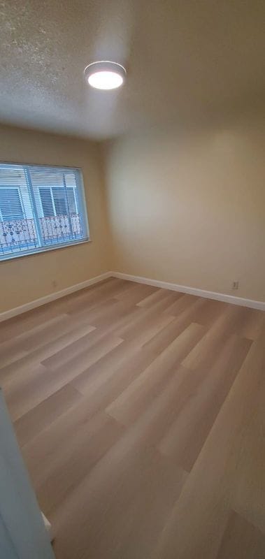 Building Photo - 1099 Roewill Dr