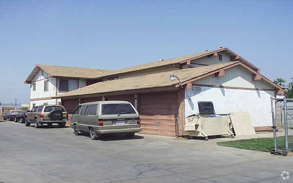 Building Photo - 758-810 S Adler Ave