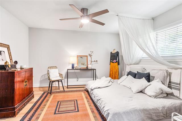 Building Photo - 7924 Royal Ln