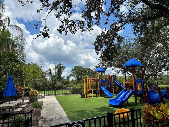 Building Photo - 7632 Drayton Cir