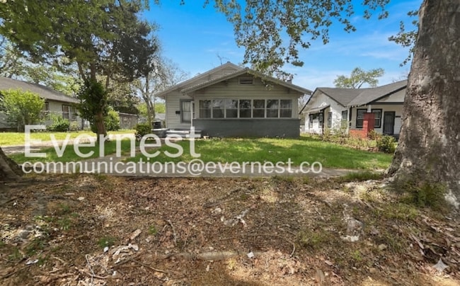 Building Photo - 504 Francis Pl SW