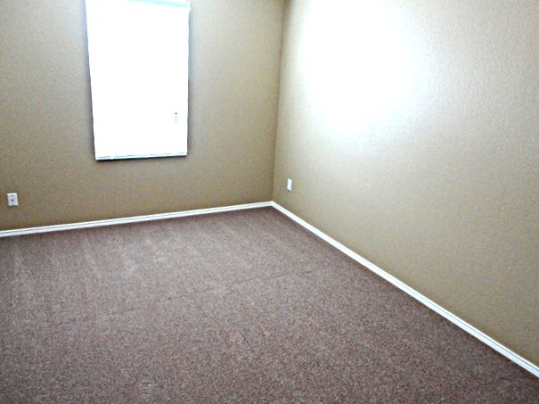 Building Photo - 606 Chapman Dr