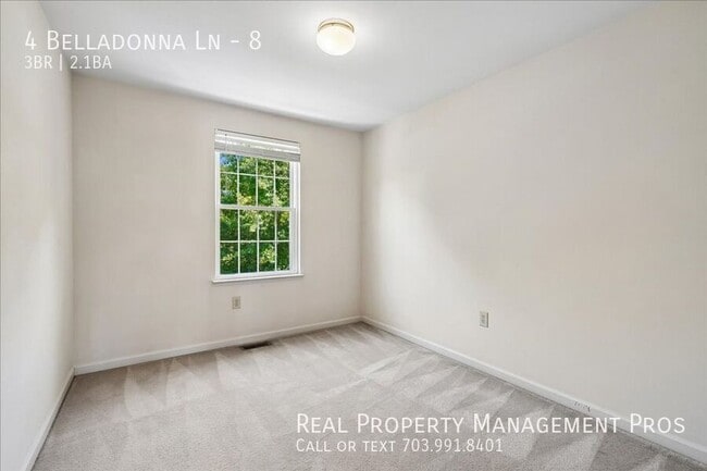 Building Photo - 4 Belladonna Ln
