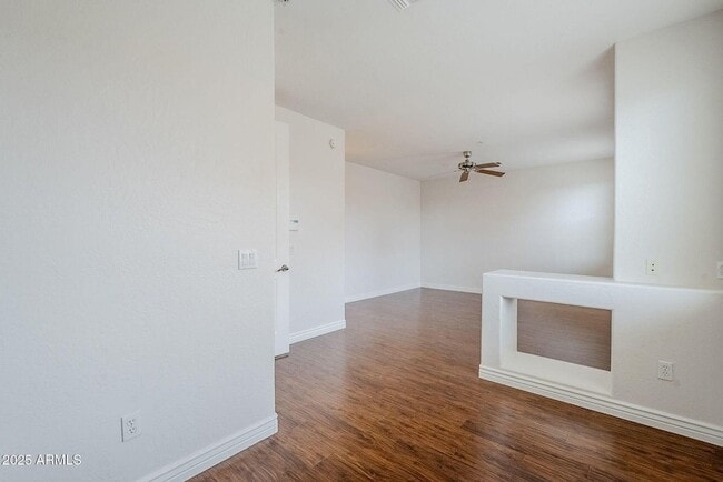 Building Photo - 13450 E Vía Linda