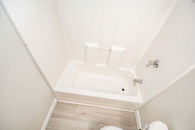 Building Photo - 8644 Frankfort St