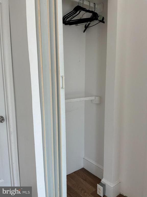 Building Photo - 1325 Main St