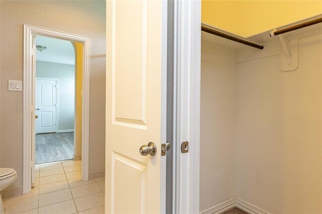 Building Photo - 24131 Cannon Anello Ct