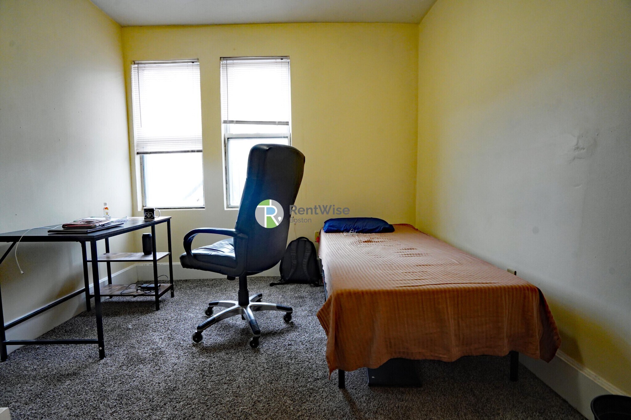 Building Photo - 12 Lorraine Ter