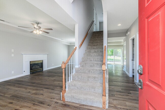 Building Photo - 1805 Mills Dr