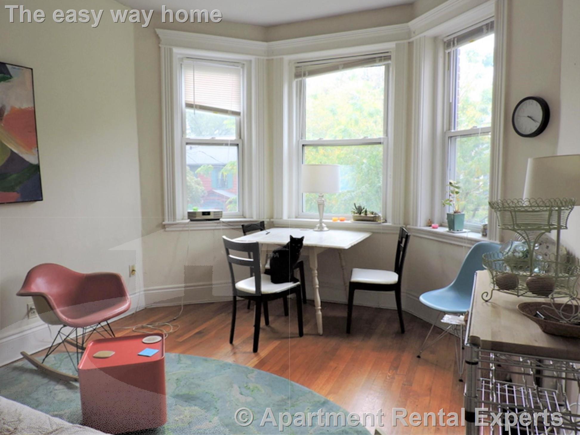 Building Photo - 74 Kirkland St