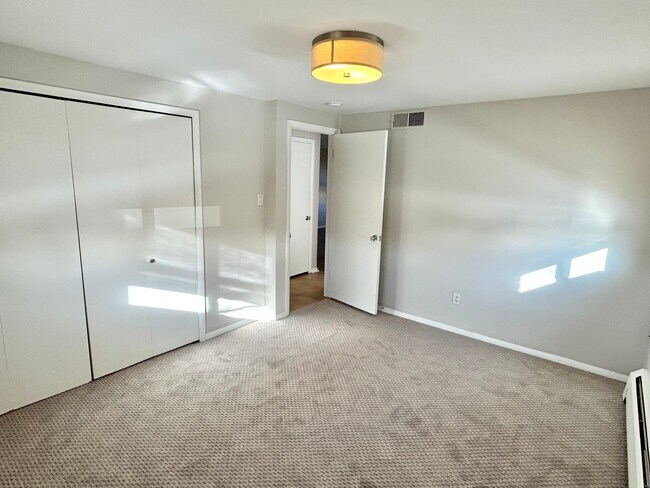 IMG_1794 - Oak Street Apartments