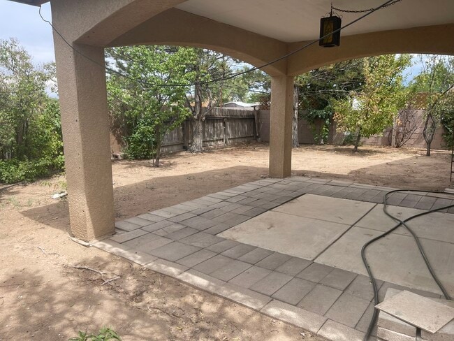 Building Photo - 5323 Red Mesa Ave SW